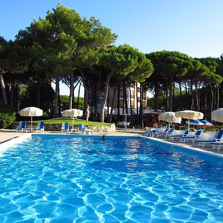 Hotel Beau Rivage Pineta Lido di Jesolo Exteriör bild