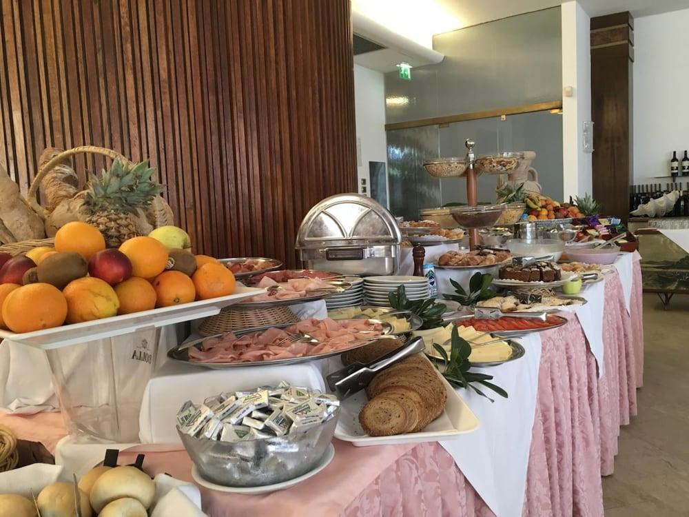Hotel Beau Rivage Pineta Lido di Jesolo Exteriör bild